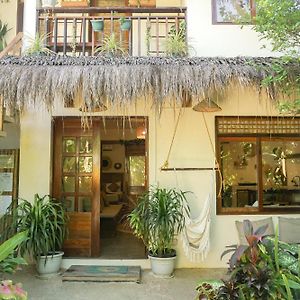 Greenhouse Siargao Roadside Boutique Apartments